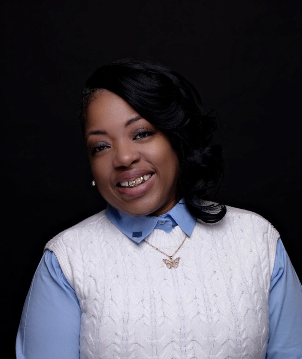 Naudia Fields — The DiaRose Collection